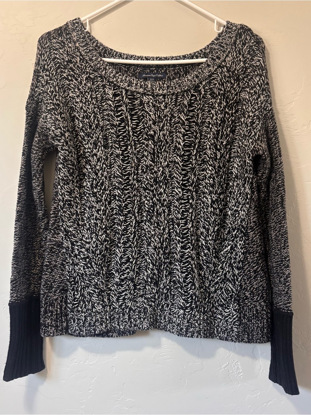 American Eagle Outfitters Black & White Marled Cable Scoop Sweater